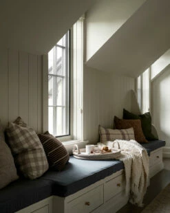 Beatrice Wool Throw 11 Beatrice Wool Throw -Bloomingville Shop Catalogue Shoot 61