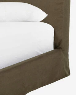 Daines Slipcover Bed -Bloomingville Shop DainesSlipcoverBed MFRN2622 CFF Q D3