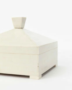 Ivory Lidded Box 9 Ivory Lidded Box -Bloomingville Shop IvoryLiddedBox MDCR2774 IVR OS D2 T