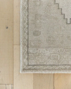 Pembroke Hand-Knotted Wool Rug -Bloomingville Shop MRUG0571 IVR PembrokeRug D1