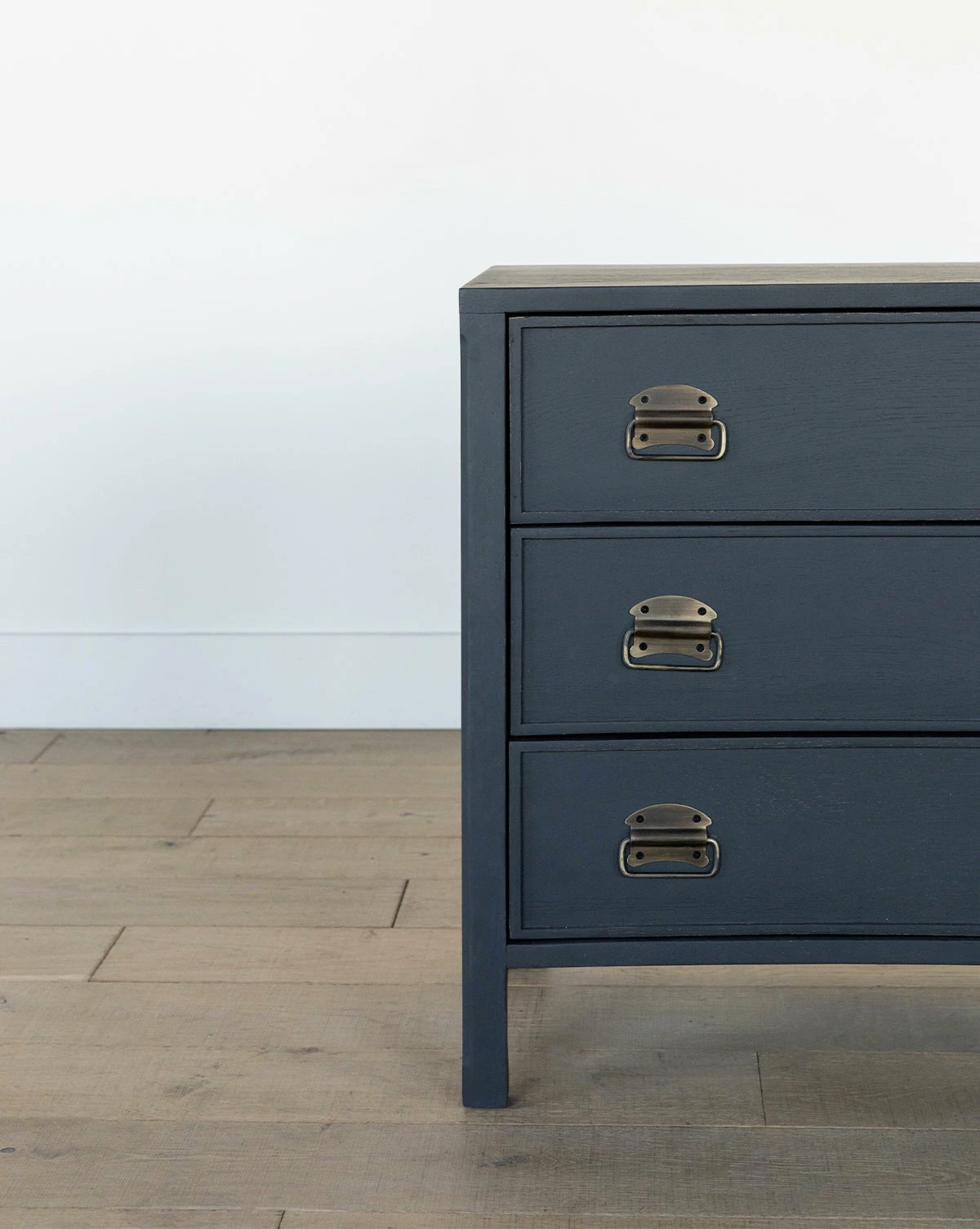 Evergreen Mackenna Nightstand 9 Evergreen Mackenna Nightstand - Image 7