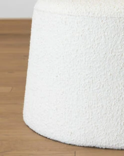 Scout Ottoman -Bloomingville Shop ScoutOttoman MFRN1536 CRM OS D1