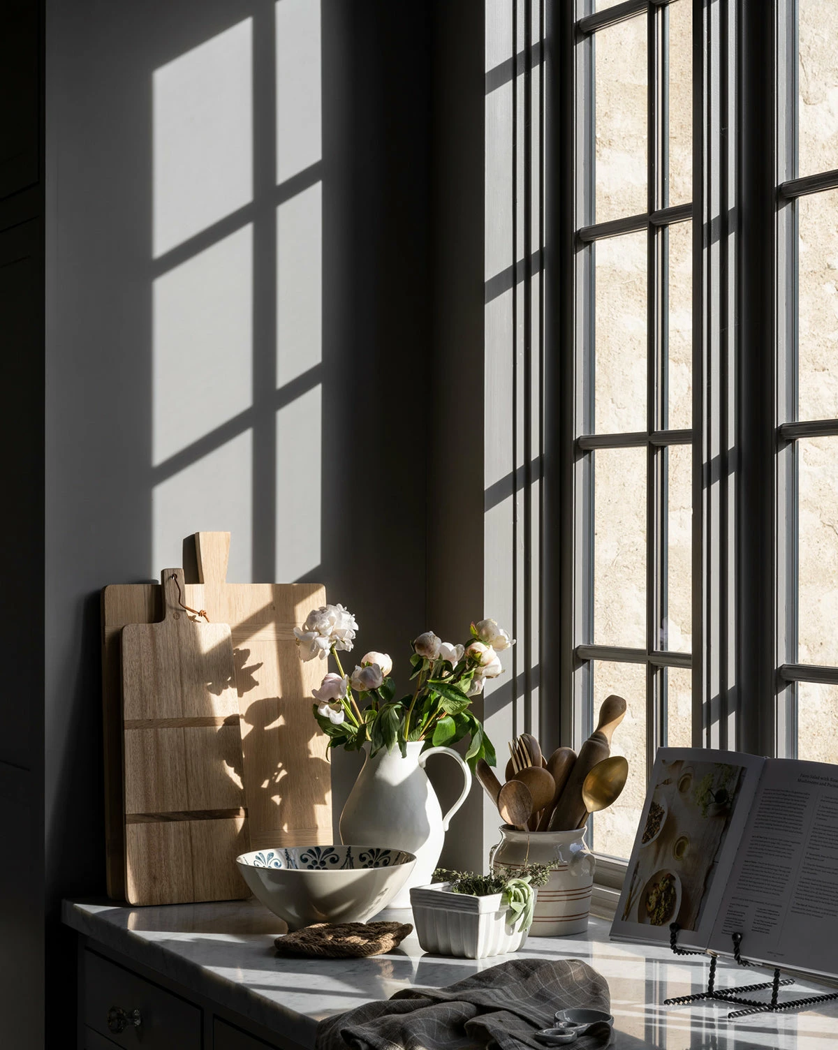 Bram Wooden Cutting Board 6 Bram Wooden Cutting Board - Image 4