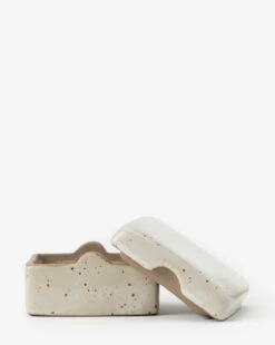 Stoneware Lidded Box -Bloomingville Shop StonewareLiddedBox MDCR2775 WHT OS D1 T