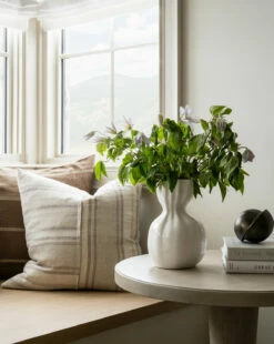 Thessaly Vase -Bloomingville Shop Summer Templated 32