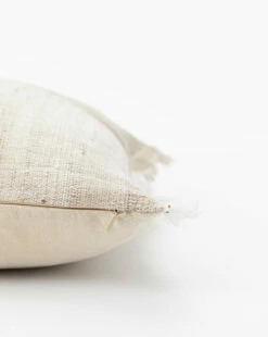 Suzie Pillow Cover -Bloomingville Shop SuziePillowCover MPLW1114 OWH 16x26 D1