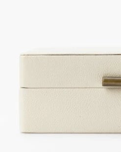 White Shagreen Box -Bloomingville Shop WhiteShagreenBox 1 2