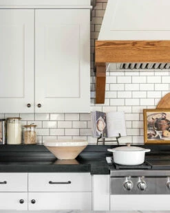 Studio Display Easel 9 Studio Display Easel -Bloomingville Shop catalogue2020 88 64f6192c 923c 4f51 a443 d559b4c29eb3