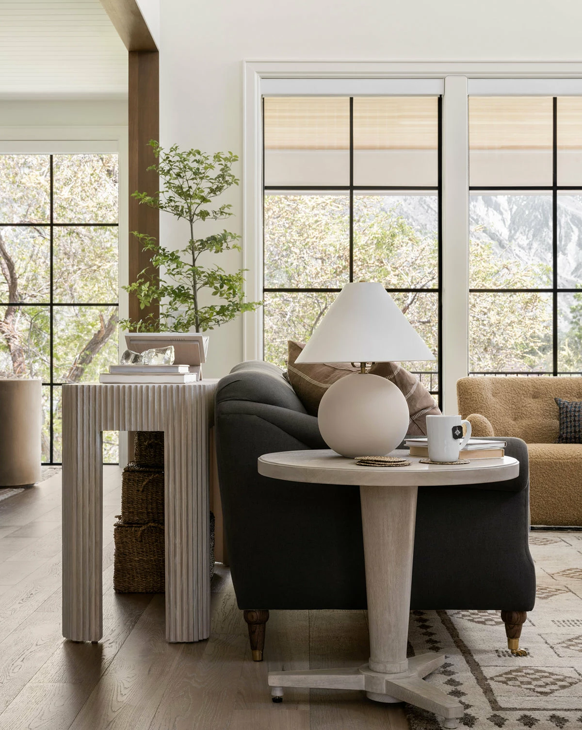 Evergreen Orla Side Table 4 Evergreen Orla Side Table - Image 2