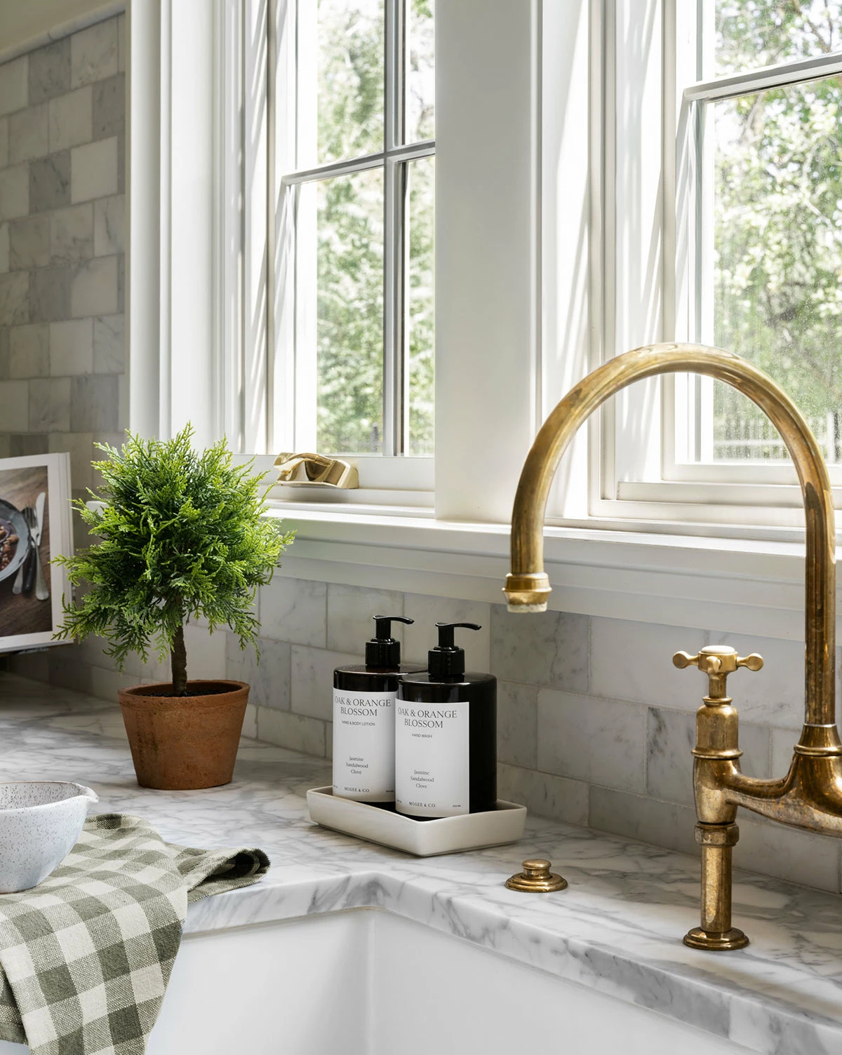 Oak & Orange Blossom Hand Lotion 4 Oak & Orange Blossom Hand Lotion - Image 2